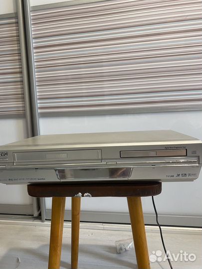 JVC DVD - VHS плеер рабочий