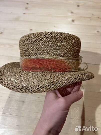 Шляпа женская соломенная