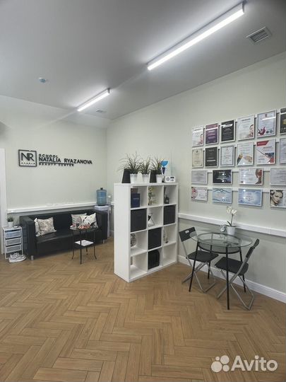 Сдам в аренду рабочее место бровиста/визажиста