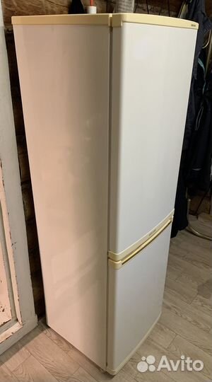 Холодильник Samsung rl17mbsw