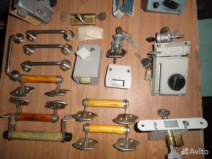 Для дверей фурнитура