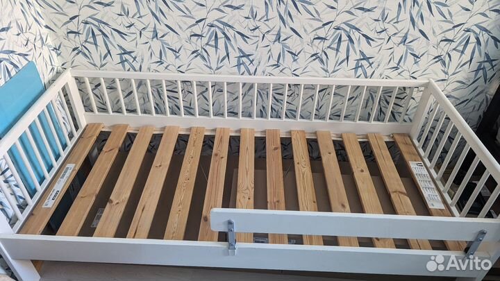 Детская кровать IKEA с матрасом