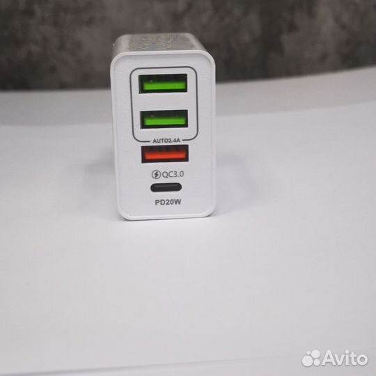 Быстрая зарядка 36w QC 3.0 3 usb + type c