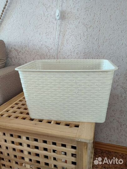 Балконное кашпо