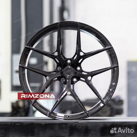 Кованые диски R22 на BMW X6 G06