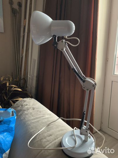 Лампа настольная