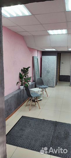 Парикмахерское кресло в аренду