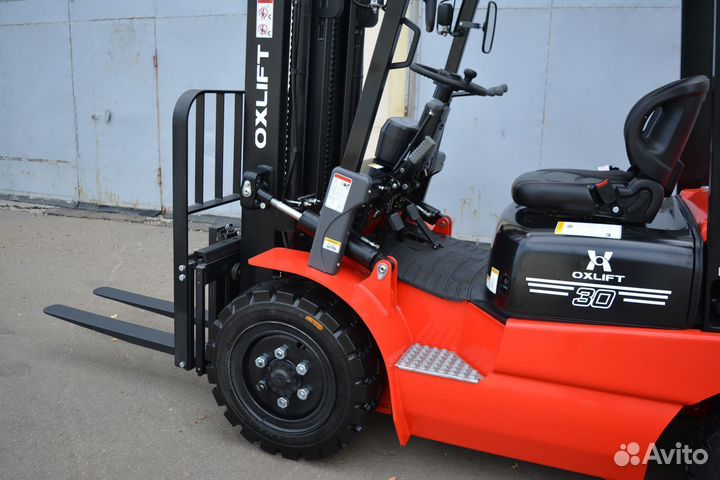 Вилочный погрузчик OXLIFT CPCD30, 2023