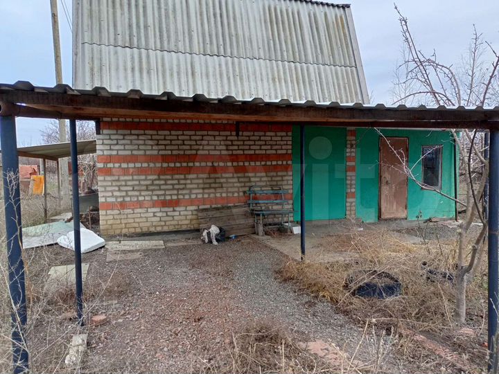 Дом 25 м² на участке 6,9 сот.