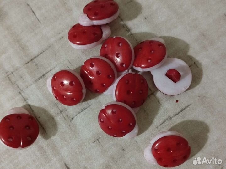 Пуговицы
