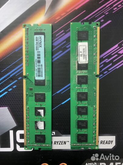 Материнская плата с процессором и памятью