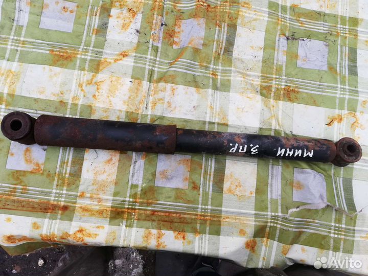 Амортизатор задний Митсубиси Паджеро Мини 2