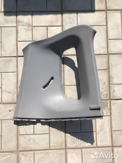 Обшивка багажника Daihatsu YRV