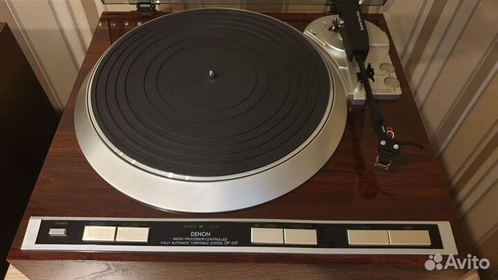 Проигрыватель винила Denon DP-37F