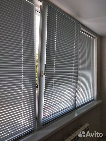 Жалюзи и рулонные шторы