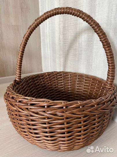 Корзина из ротанга