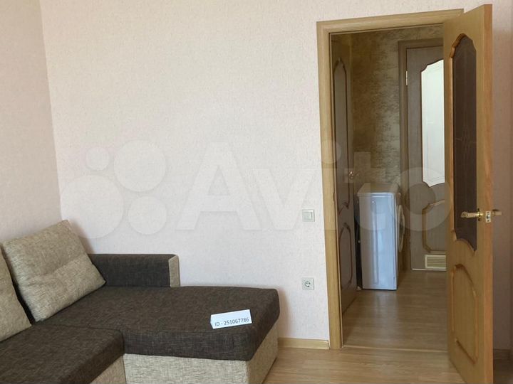 2-к. квартира, 57 м², 3/5 эт.