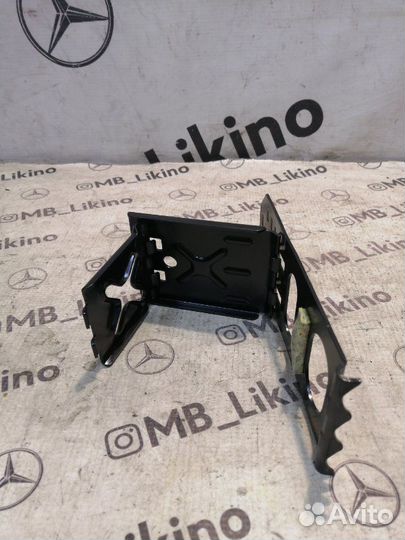 Противооткатный упор Mercedes Ml W164