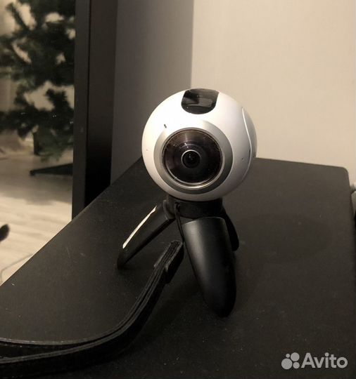 Панорамная видео/веб камера Samsung Gear 360