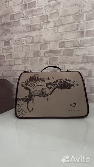 Переноска для кошек и собак