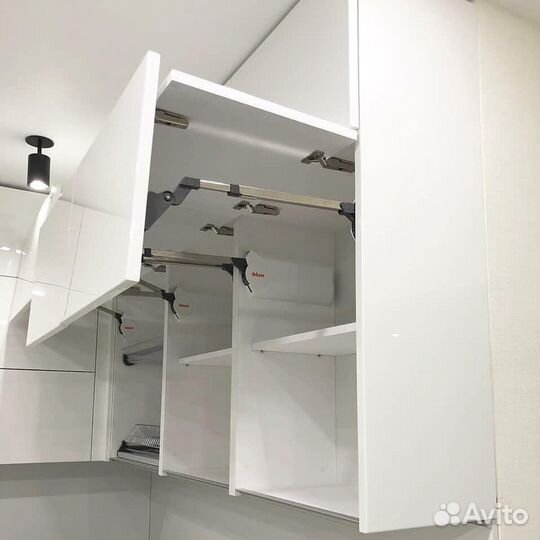 Прямая кухня на заказ. Фабрика в Новопушкино