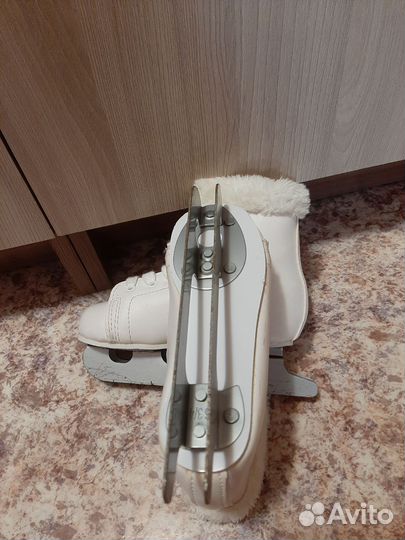 Коньки детские