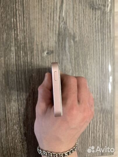 iPhone SE, 16 ГБ