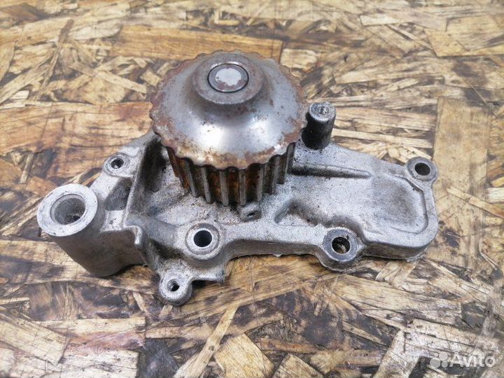 Водяной насос (помпа) Mitsubishi Carisma DA 4G93