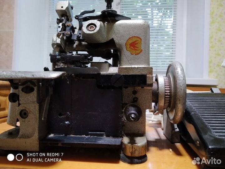 Оверлок для швейной машины