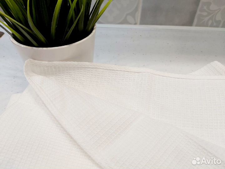 Вафельные полотенца белые плотные