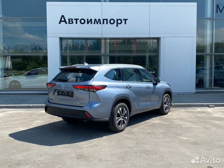 Toyota Highlander 2.5 AT, 2022