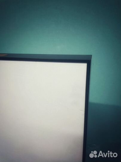 Скрытые двери,плинтус в наличии