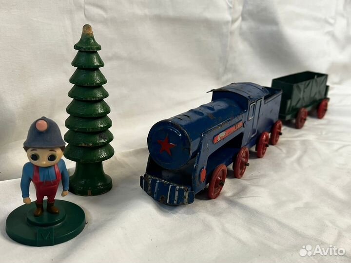 Игрушка паровоз СССР