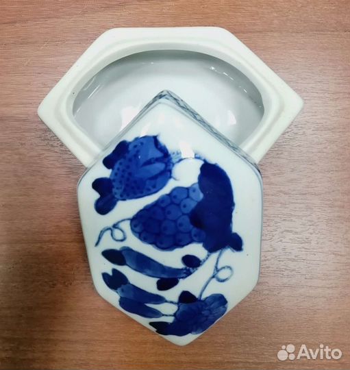 Шкатулка керамическая