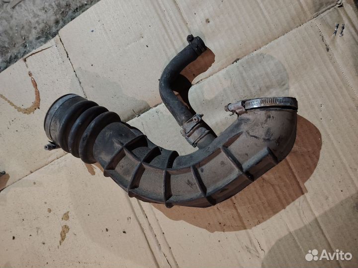 Патрубок воздушного фильтра Ваз 2190 Granta