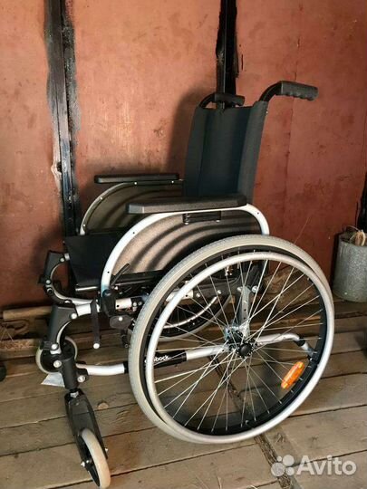 Инвалидная коляска новая