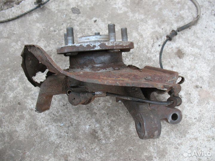 Левый/правый кулак Chery Tiggo T11