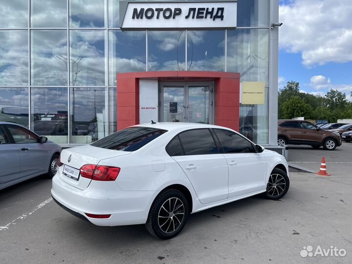 Volkswagen Jetta 1.6 AT, 2012, 220 155 км