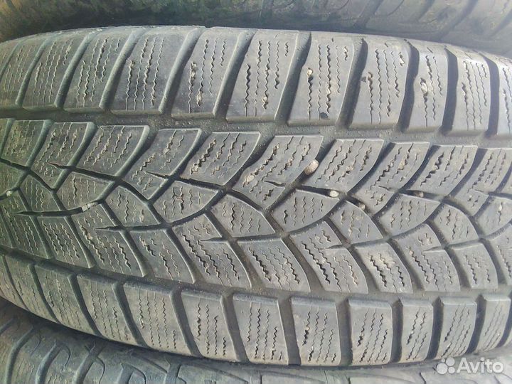 Goodyear UltraGrip Performance+ 215/65 R16 98T