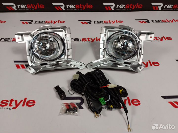 Противотуманные фары Toyota Land Cruiser 200