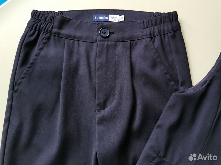 Жилет, брюки и две рубашки на мальчика