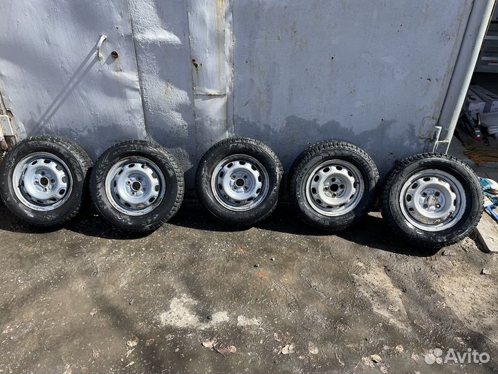 Nokian Nordman 7 175 70 r13 шипы