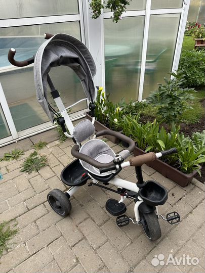 Велосипед трехколесный детский с ручкой