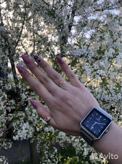 Модель на маникюр