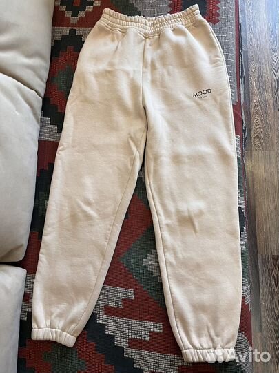 Спортивный костюм женский