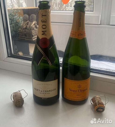 Бутылка Moet и Veuve Clicquot rose