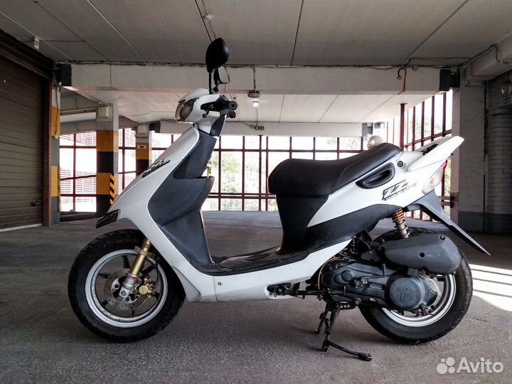 Скутер Suzuki ZZ inch UP