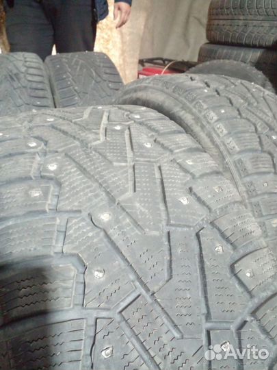 Pirelli Ice Zero FR SUV 225/50 R17