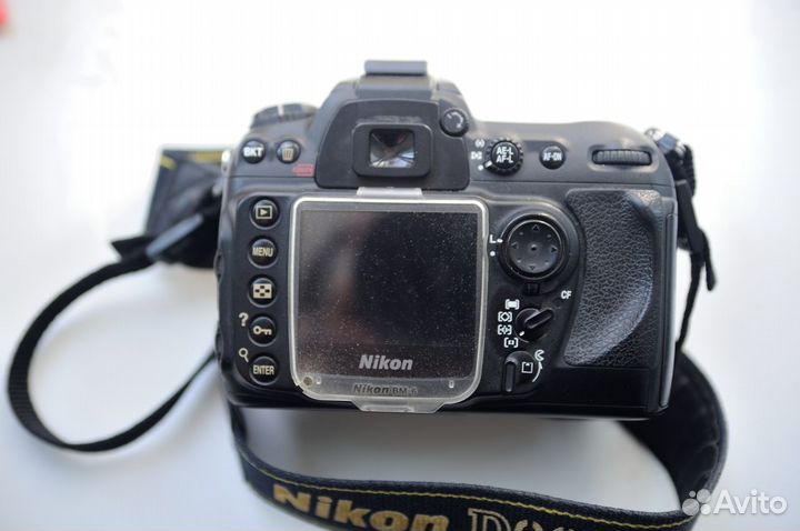 Nikon D200+батарейный блок оригинальный MB-D200