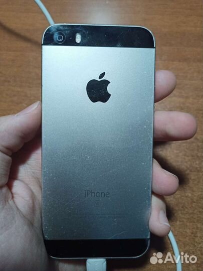 iPhone SE